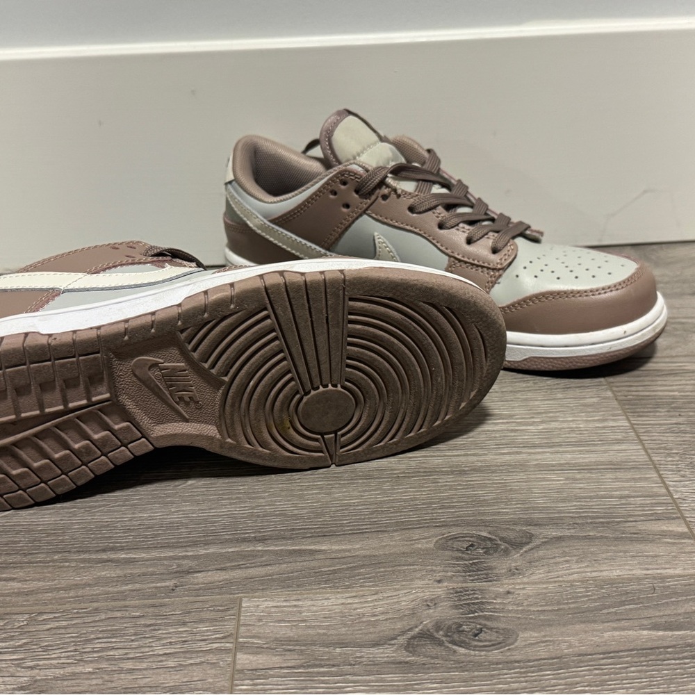 Nike dunks - Picture 2 of 2